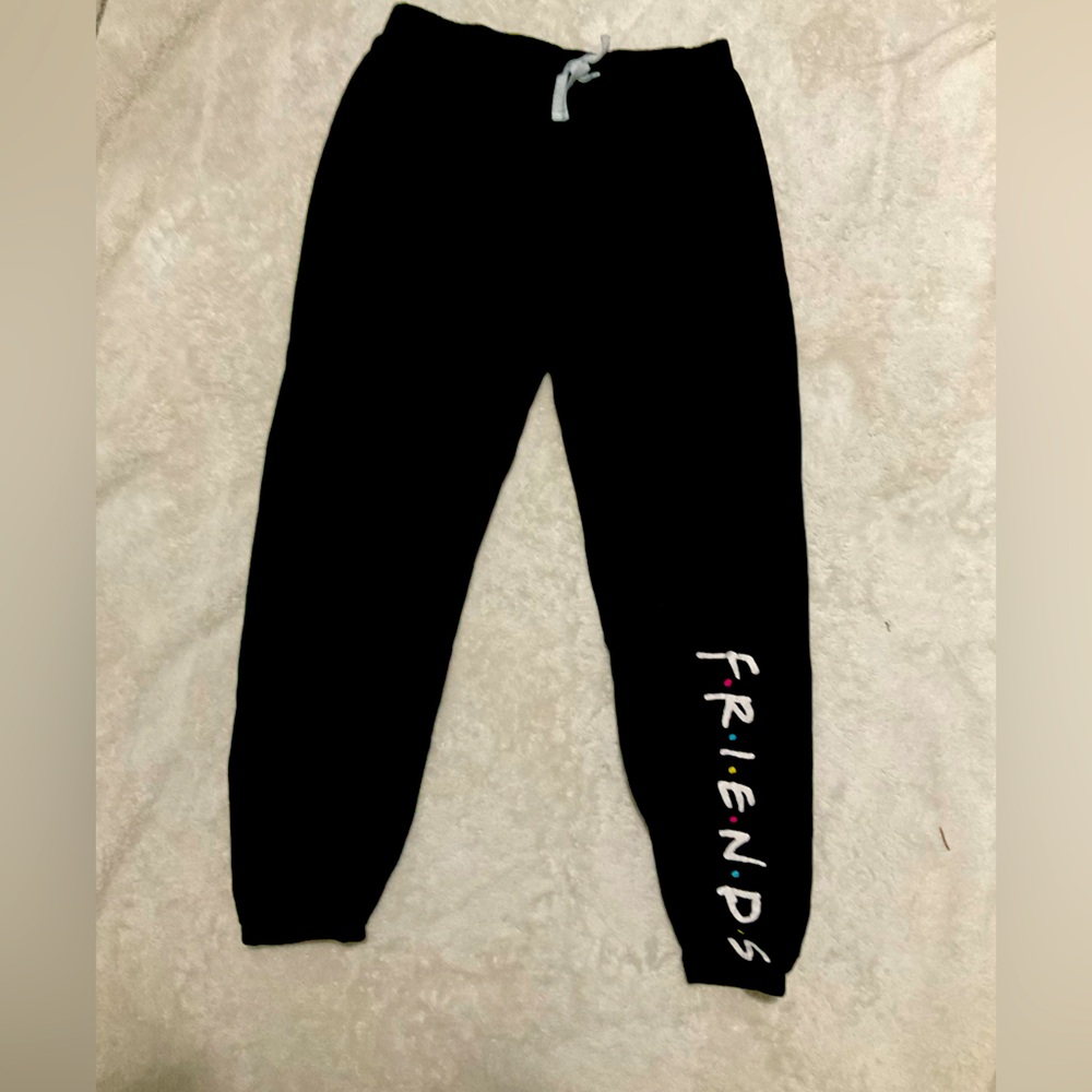 ‘FRIENDS’ black sweatpants with white string